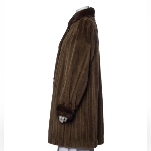 Gartenhaus Furs, Reversible Sheared Mink 3/4 Length Fur Coat, Sz Medium, EUC - Picture 3 of 13